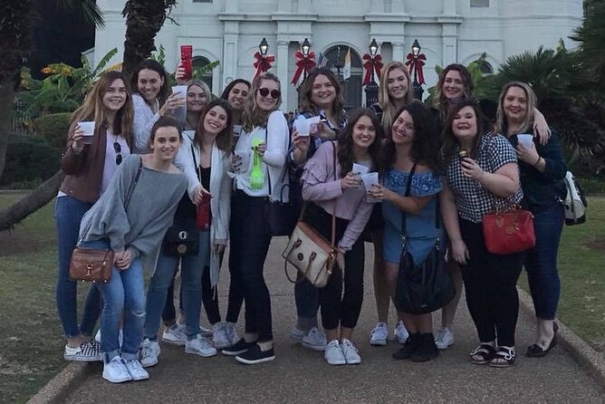 New Orleans French Quarter: Seasonal Christmas Tour - Jackson Square and St. Louis Cathedral