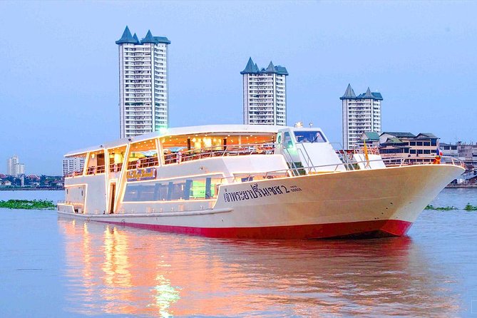 New Year Party : Chao Phraya Princess Dinner Cruise at Bangkok Admission Ticket - The river views between dinner and midnight