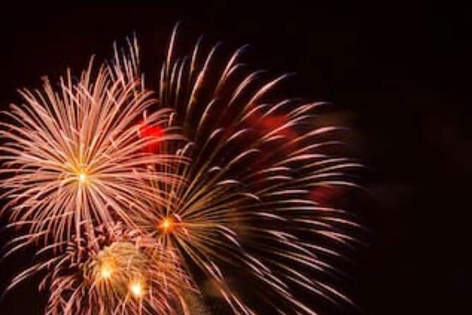 New Year's Eve on a Sailboat with Fireworks display in Lisbon - Key points to know before booking