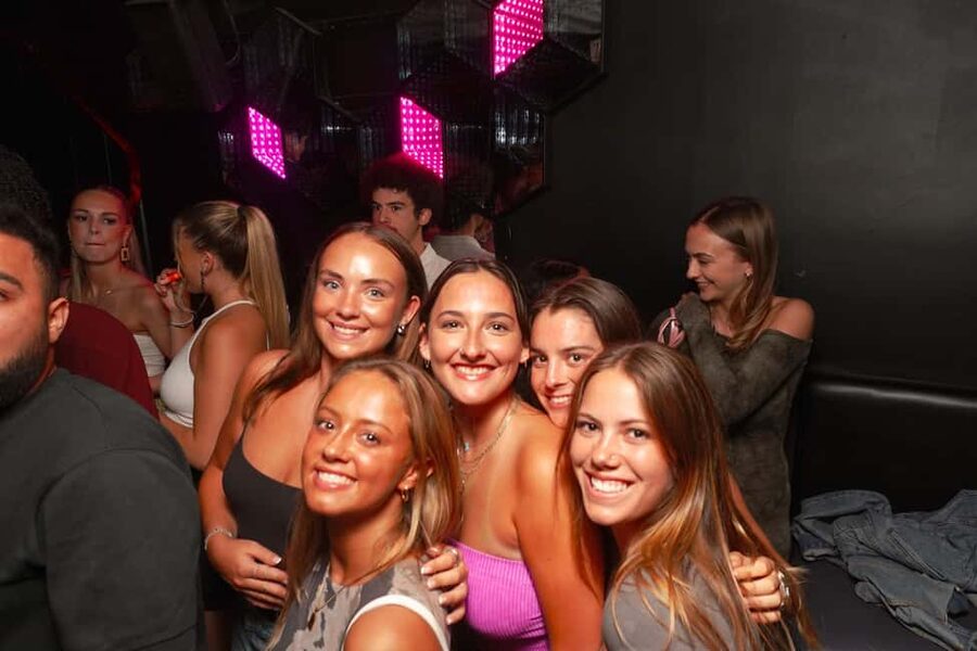 New Year’s Eve Party: Pub Crawl Nice with VIP Entry in Club - Four bars, one club, and a midnight finish