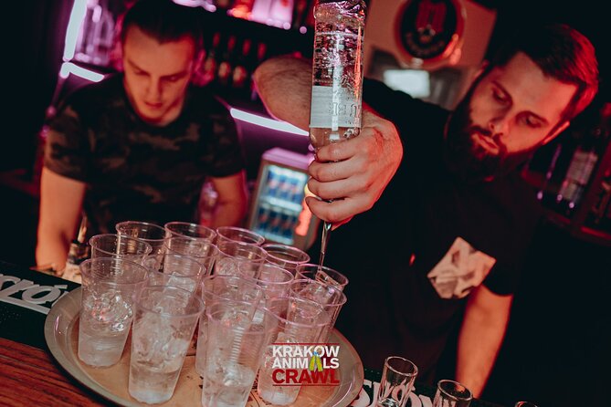New Year's Eve Pub Crawl With 2 Hour Unlimited Alcohol + VIP Entry To Best Clubs - La Bodega del Ron and the midnight celebration