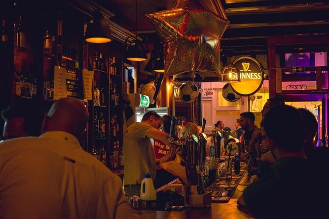 New Year's Eve Pub Crawl With Optional Club Entrance - Who will enjoy this New Year’s Eve crawl?