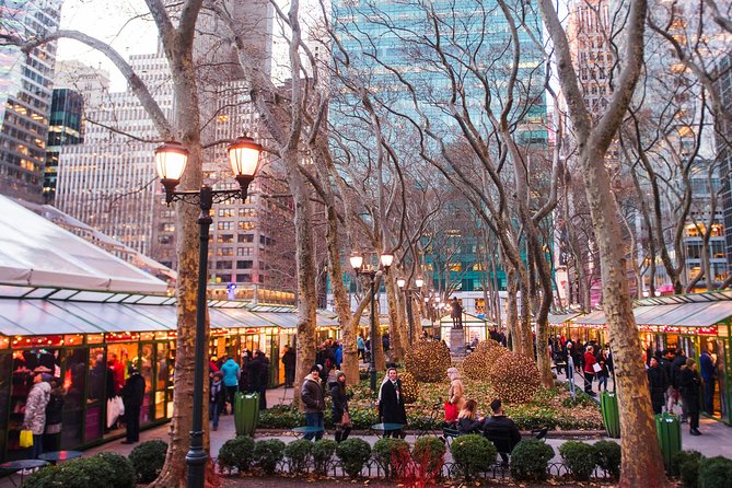 New York City Christmas Holiday Lights and Markets Walking Tour - A four-hour route through New York at Christmas