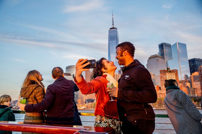 New York City Christmas Holiday Statue and Skyline Cocoa Cruise - Ellis Island and the Statue of Liberty