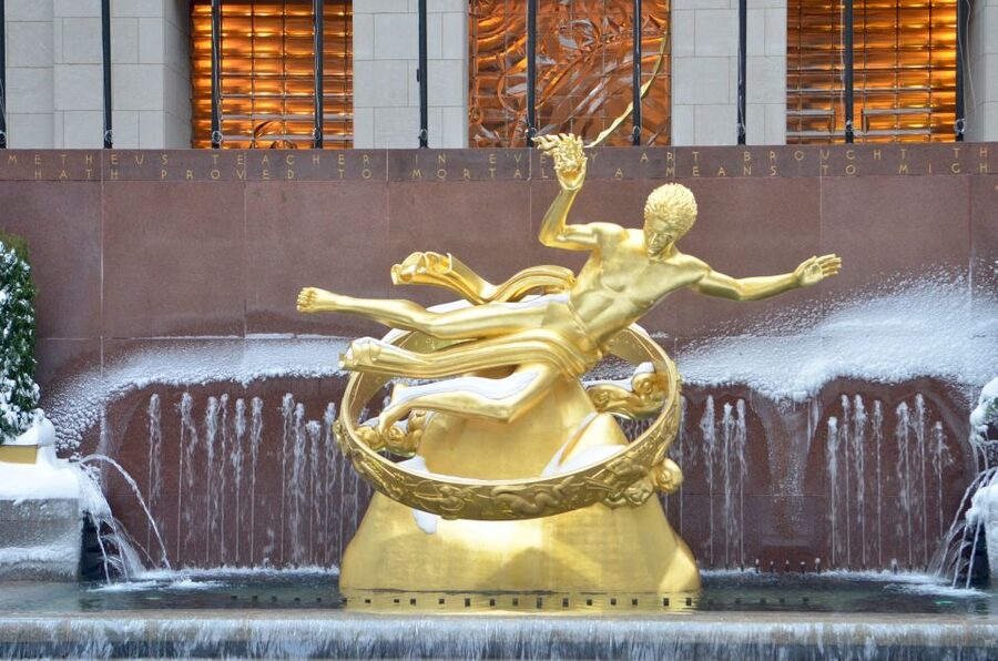 New York City: Christmas Holiday Tour of Manhattan - A Christmas walk through Manhattans famous core