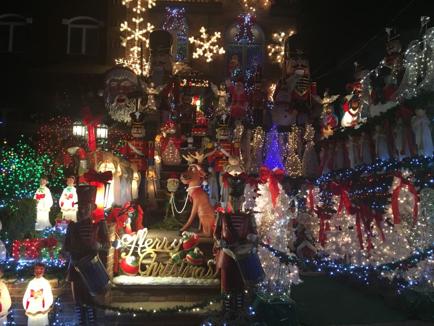 New York City: Dyker Heights Christmas Lights Tour - How the $46 price measures up
