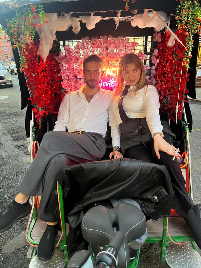 New York: Rockefeller Center Christmas Tree Pedicab Tour - A short ride through New York’s holiday center