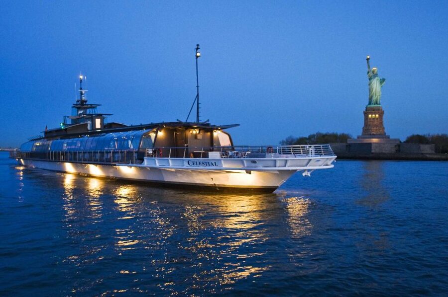 NYC: Christmas Eve Gourmet Brunch or Dinner Harbor Cruise - A three-course meal at your own table