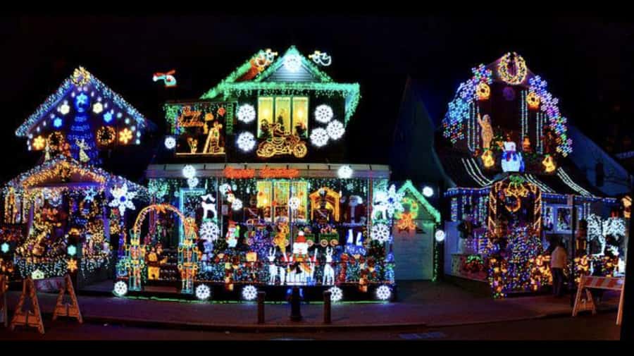 NYC: Christmas Lights Tour and Dyker Heights - What the Four-Hour Format Means