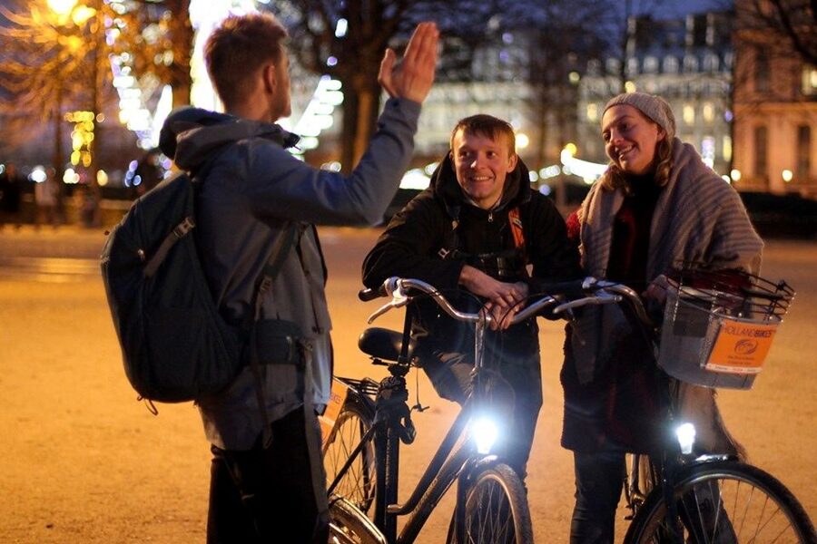 Paris at Christmas: 3-Hour Bike Tour - Paris after dark, from Opéra to the Seine