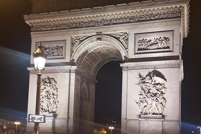 Paris Christmas Guided Bike Tour - Place de la Concorde and the route toward the Louvre