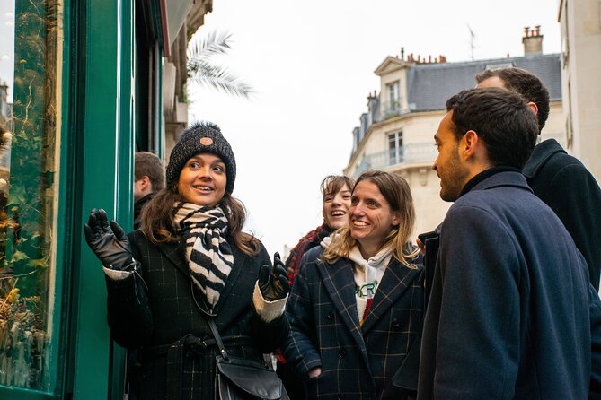 Paris Christmas Lights Small Group Walking Tour with Local Guide - Rue Montorgueil and the flavor of a Paris Christmas