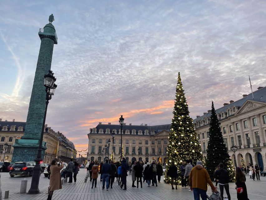 Paris Christmas Lights Walking Tour with Local Guide - Why this Christmas walk works in Paris