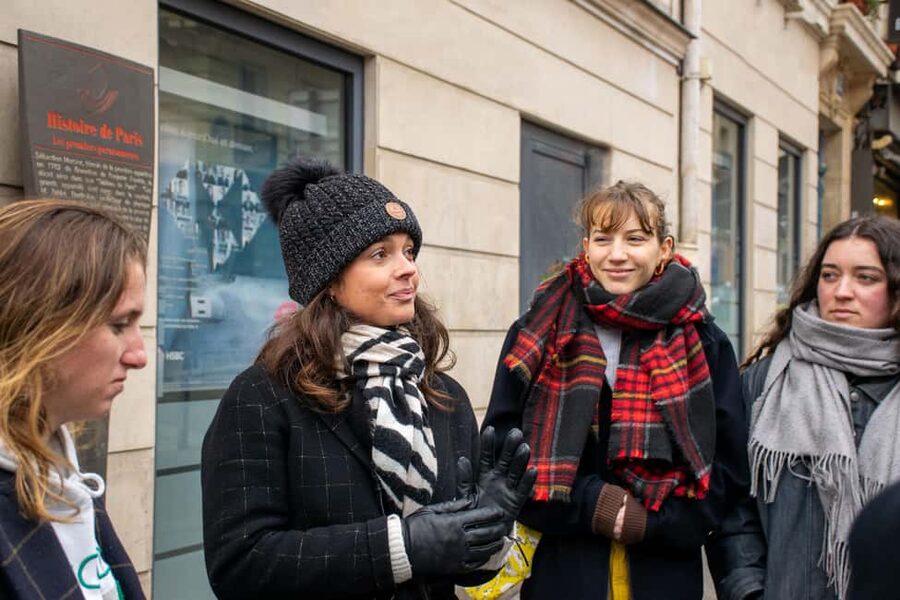 Paris Christmas Lights Walking Tour with Local Guide - Place Vendôme: Parisian polish after dark