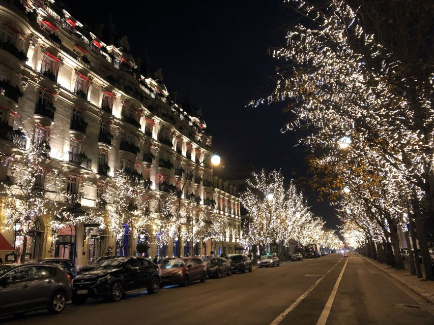 Paris Christmas Lights Walking Tour with Local Guide - The 1st arrondissement: smaller details between major sights