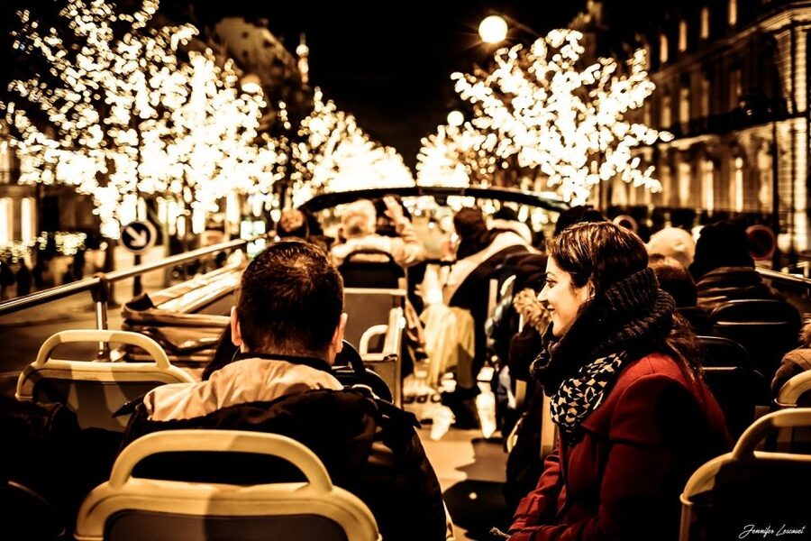 Paris: Tootbus Open-Top Christmas Bus Tour - What the 90-minute route shows you