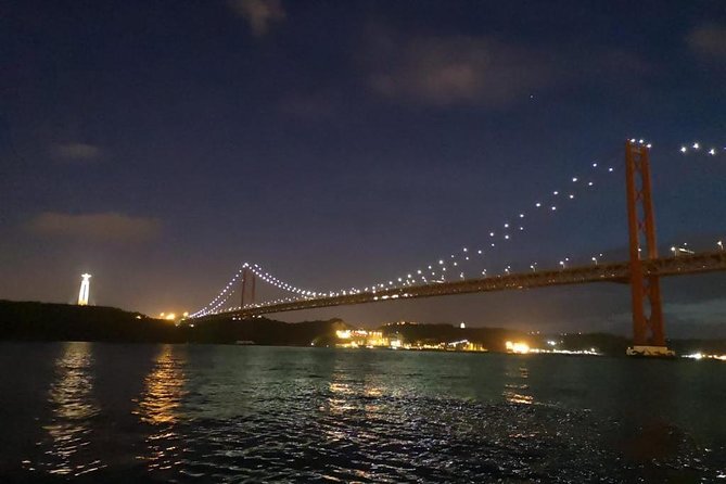Passing the Year in a Boat with Champagne and Fireworks - Under Ponte 25 de Abril