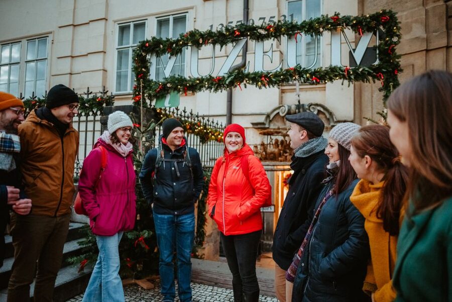 Prague: 2-3h Magical Christmas Markets Tour with Inclusions - Why this Christmas walk feels different