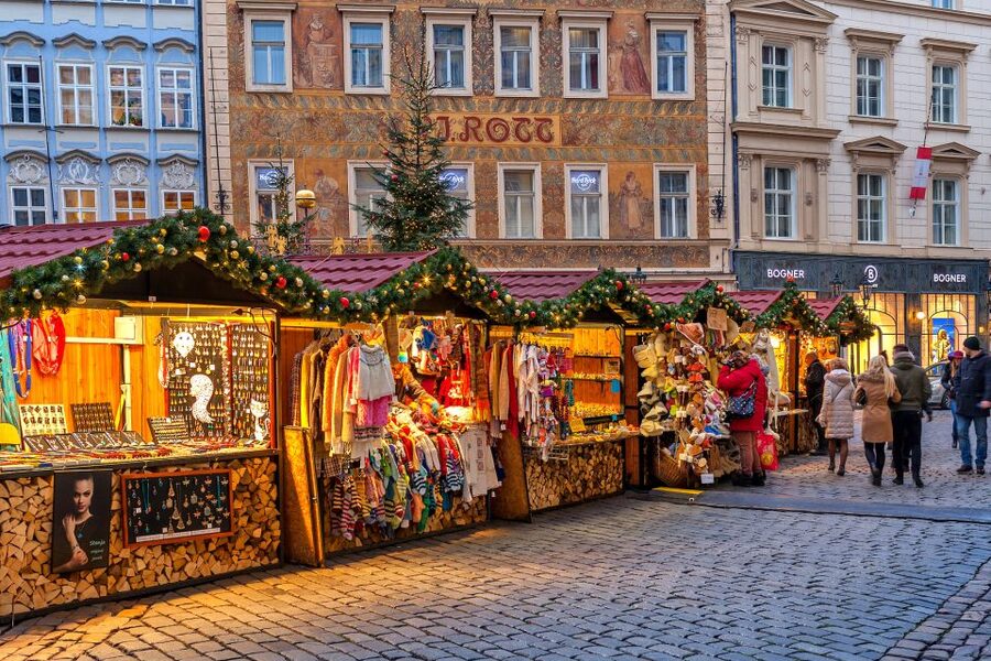 Prague: 2-3h Magical Christmas Markets Tour with Inclusions - How the route changes after December 24