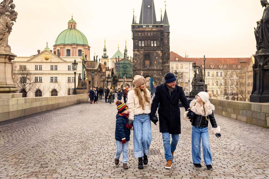 Prague: Christmas/Easter Markets Tour with Photoshoot - Booking details that affect the value