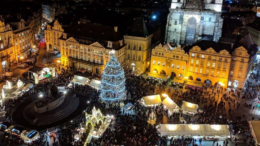 Prague: Private Christmas Markets and Landmarks Tour - Kampa Market and the view from Charles Bridge
