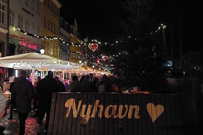 Private 90-Min Ultimate Christmas: Tivoli & Hygge - Gløgg and a julehjerte at the private coffee stop