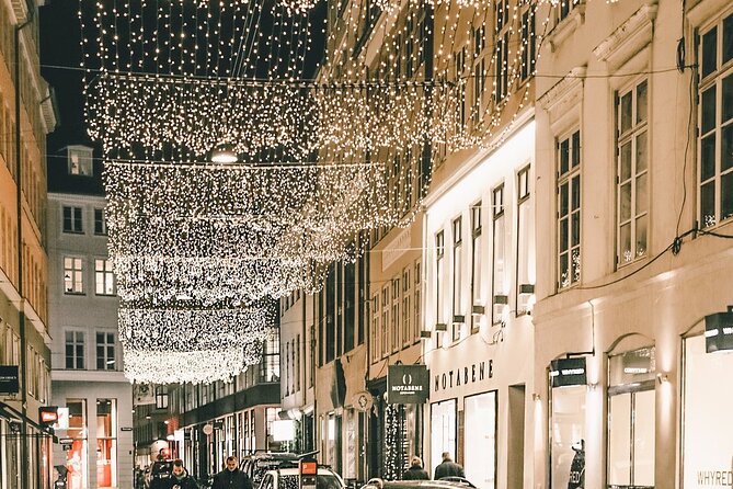 Private 90-Min Ultimate Christmas: Tivoli & Hygge - City Hall Square starts the evening with juleøl
