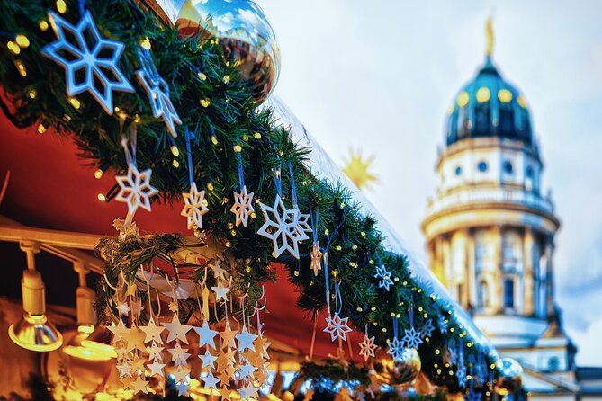 Private Berlin Christmas Walk with Räuchermännchen Magic - Pariser Platz explains Berlin’s ceremonial side