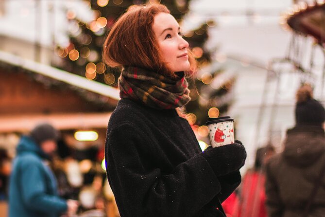 Private Christmas Lights Tour London - Mayfair by Brook Street and Berkeley Square