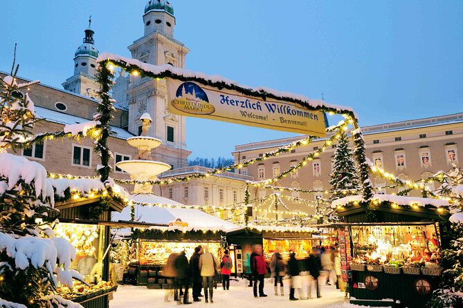 Private Christmas Market Tour to Hallstatt & Salzburg from Vienna - Two hours in Hallstatt beside the lake