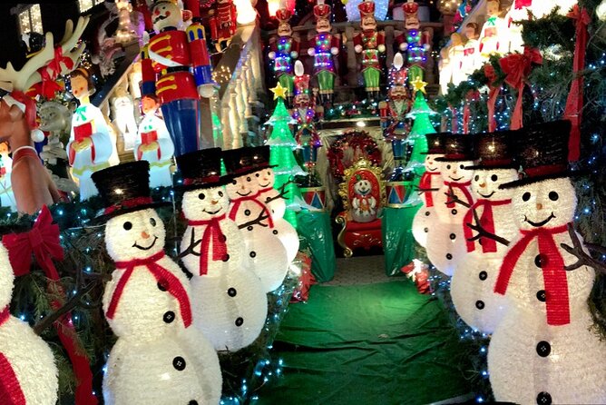 Private New York Christmas Tour with Driver and Guide - Fifth Avenue, Macy’s, and Christmas shopping