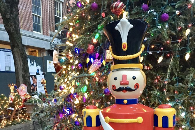 Private New York Christmas Tour with Driver and Guide - Little Italy and Union Square’s market