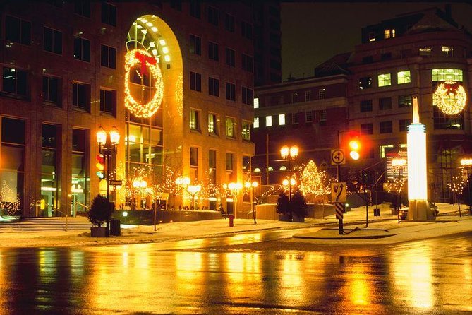 Private New York Christmas Tour with Driver and Guide - Grand Central, the Chrysler Building, and Midtown’s holiday glow