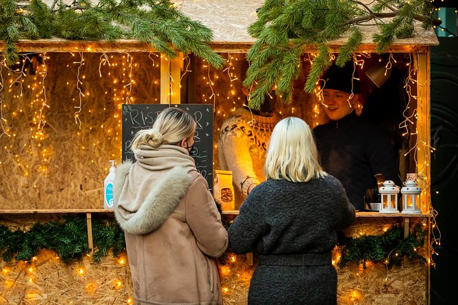 Private Reykjavik Christmas Walking Tour - Penninn Eymundsson and Iceland’s Christmas book habit
