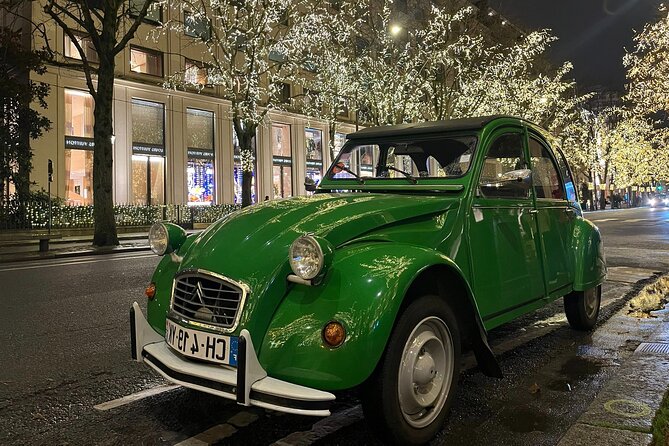Private tour Paris Christmas lights tour 2 hours in Citroën 2CV - Place de la Concorde and Place Vendôme