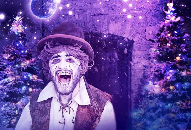 Quebec: Christmas Interactive Walking Tour of New France - Dress for a rain-or-shine Christmas walk