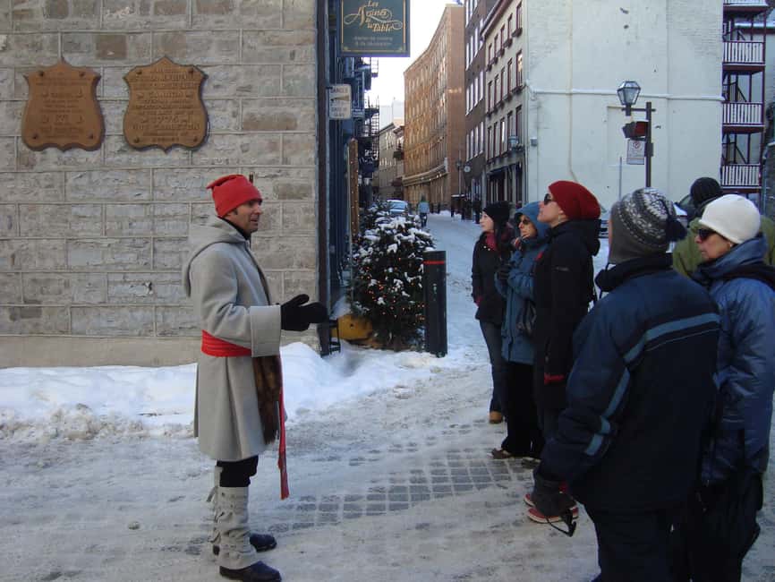 Quebec City: Christmas Magic Walking Tour in Old Quebec - Château Frontenac and the story of upper Old Quebec
