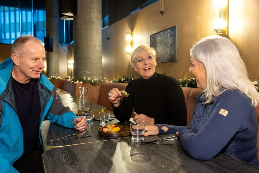 Reykjavik: Christmas Food Tour with Tastings and Drinks - Key points to know before booking