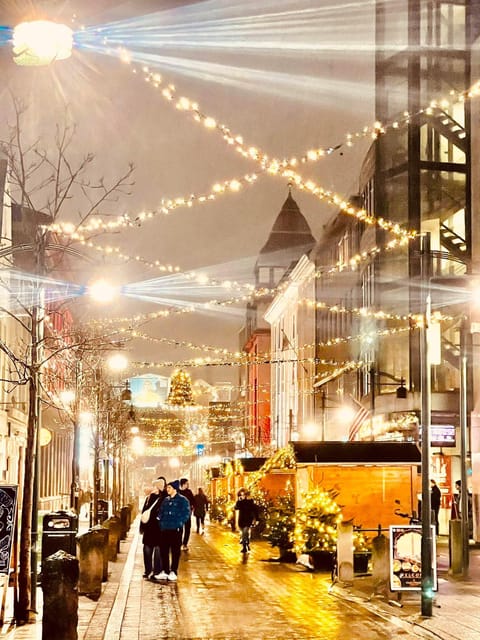 Reykjavik: Christmas Walking Tour with Icelandic Traditions - Skólavörðustígur and the Walk to Hallgrímskirkja
