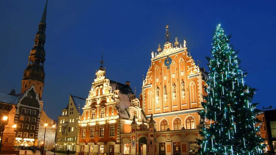 Riga: Old Town Legends & Christmas Spirit Walking Tour - The Christmas market and Latvian holiday customs
