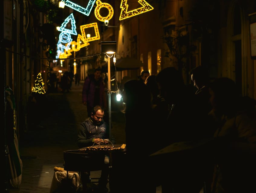 Rome: Christmas Lights Walking Tour - Piazza Colonna and the Alberto Sordi Gallery
