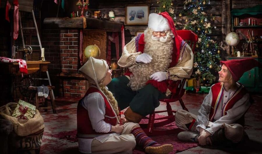 Rovaniemi: Santa Claus Village Guided Tour with pickup - What the $104 price really covers