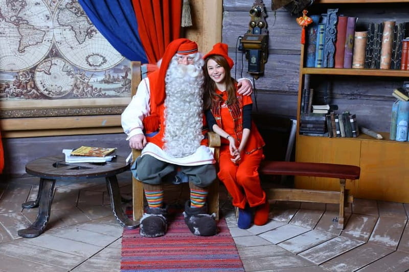 Rovaniemi: Santa Claus Village & Santa Park in One Day - A half-day built around Santa