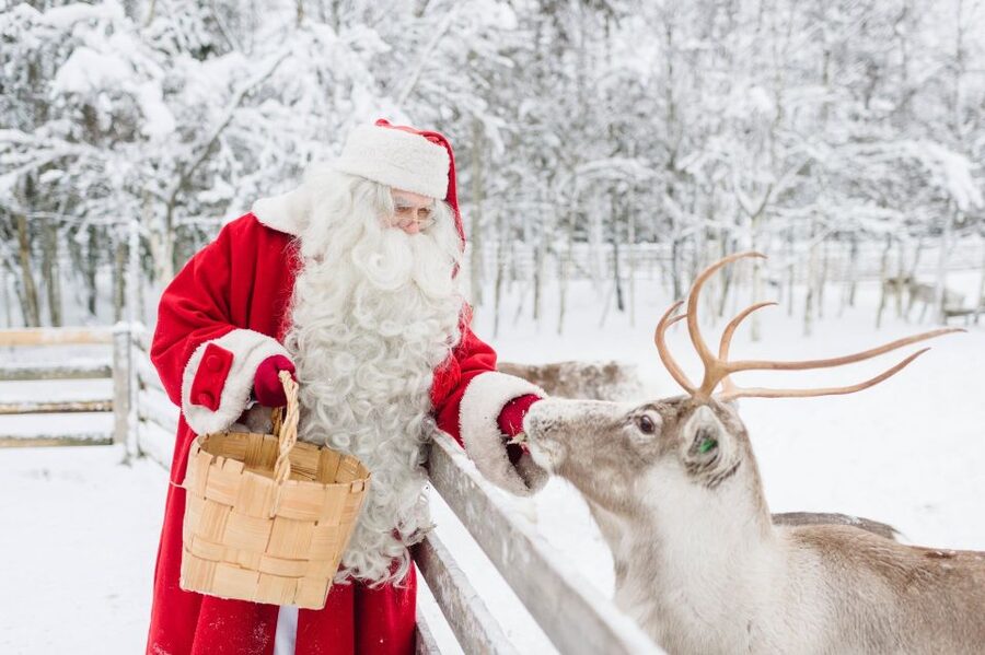Rovaniemi: Santa Claus Village Visit with Hotel Pickup - Sending mail from Santa’s working Post Office