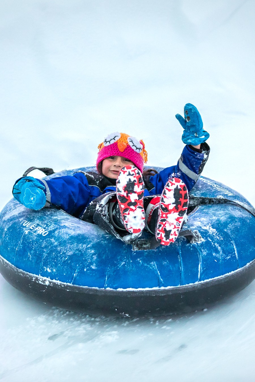 Rovaniemi: Snowman World Entry Ticket in Santa Claus Village - Entering the ice maze and snow-art rooms