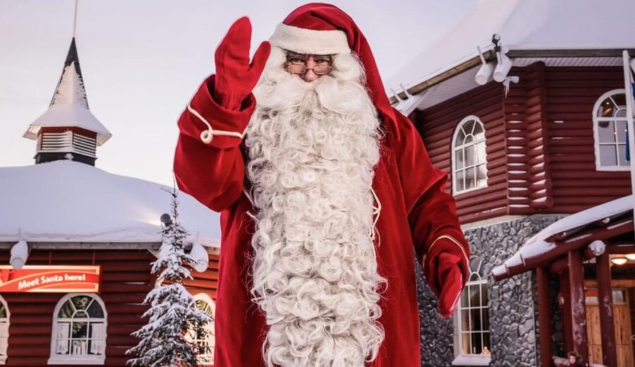 Rovaniemi: Tour to Santa Claus Village with Hotel pick up - The first ten minutes at Santa Claus Village