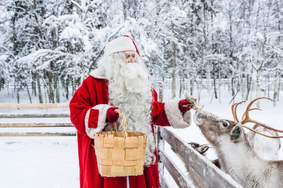 Rovaniemi: Tour to Santa Claus Village with Hotel Transfer - Sending a letter from Santa’s Post Office