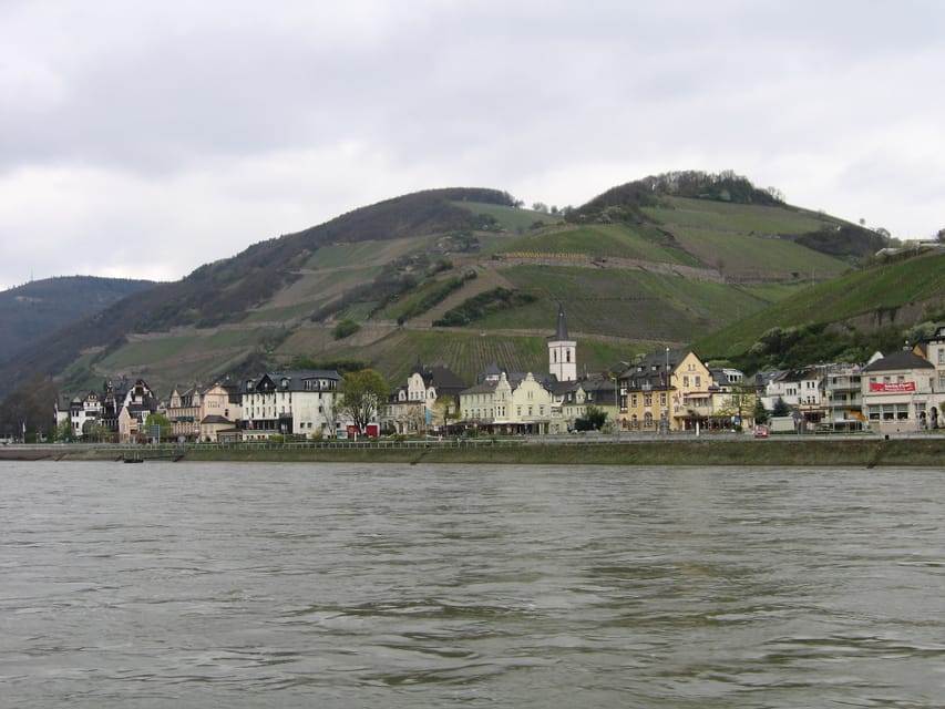 Rüdesheim am Rhein: Christmas Boat Cruise on the Rhine - Meeting at Pier No. 12