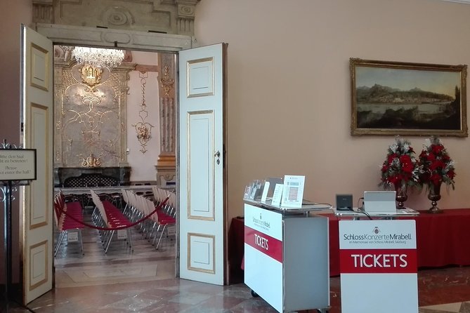 Salzburg: Christmas Concert at Mirabell Palace - Who will enjoy this most?