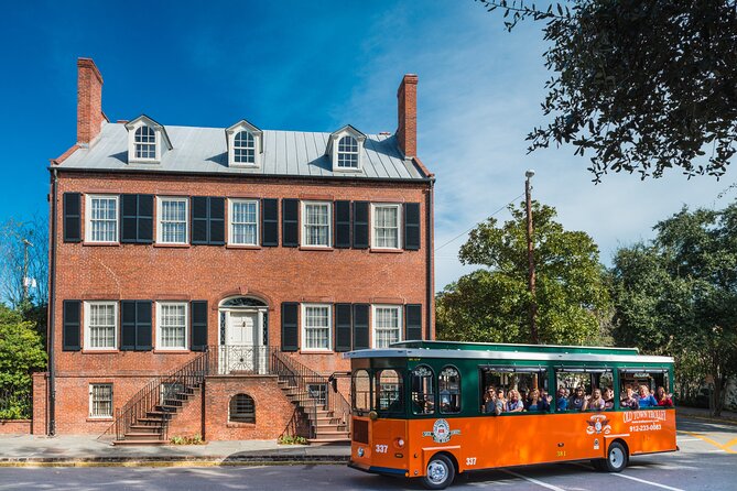 Savannah Holiday Sights and Festive Nights Trolley Tour - The American Prohibition Museum in 30 minutes